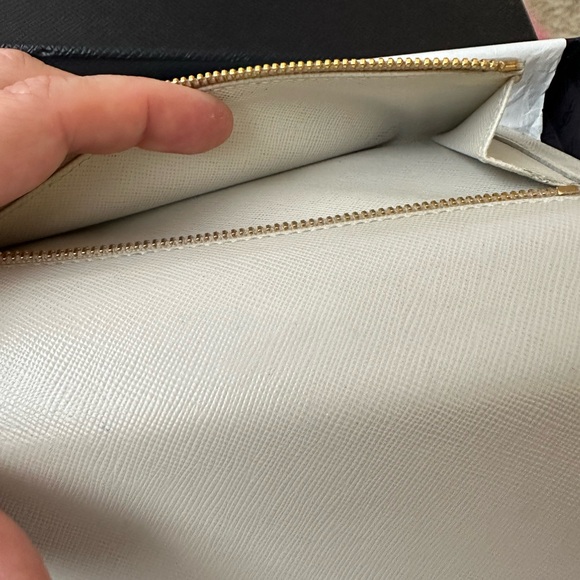 Pink and white Prada long wallet - Picture 6 of 6
